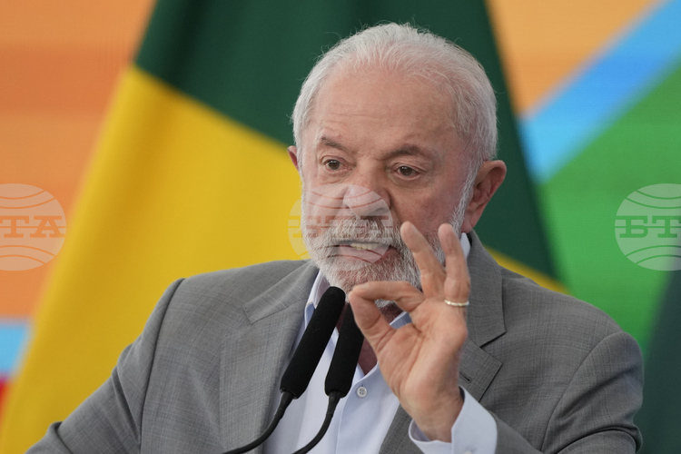 СподелиБразилският лидер Луиз Инасио Лула да Силва снощи осъди 50