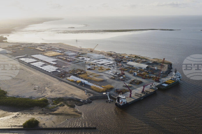 Цените на петрола запазиха ръстовете си в азиатската търговия
