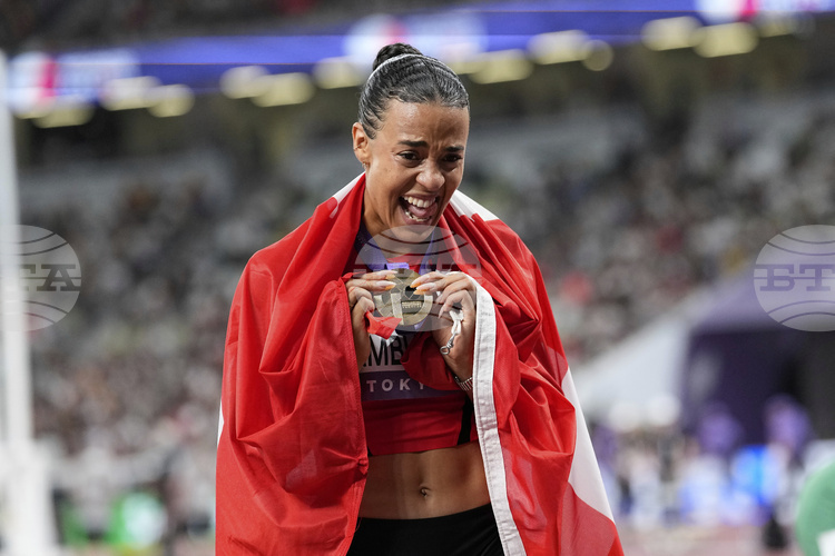 СподелиШвейцарската атлетка Дитаджи Камбунджи предизвика фурор на Световното в Токио