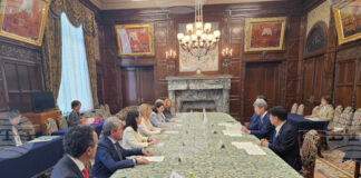 Двустранните отношения обсъдиха зам.-председателят на парламента Рая Назарян и държавният министър на външните работи на Япония Хисаюки Фуджий