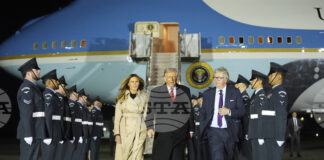 Американският президент Доналд Тръмп и първата дама Мелания Тръмп пристигат на държавна визита във Великобритания