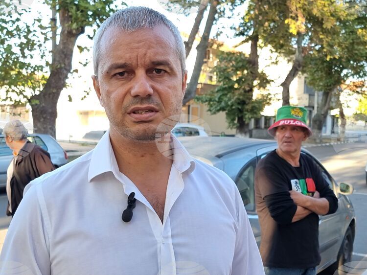 СподелиВъзможен бъдещ политически проект на президента Румен Радев би могъл