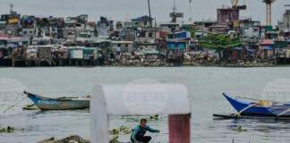 Филипините спряха работата и учебните занятия в столицата Манила и в голяма част от страната заради тайфуна "Рагаса"