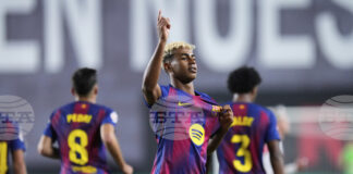 Футболни запалянковци от над 400 клуба от Европа поискаха от ФИФА и УЕФА да забрани мачове от националните първенства да се играят извън пределите на страните