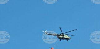 Хеликоптер Ми-17 от състава на ВВС участва в гасенето на пожара в Рила