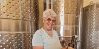 Изба "Хотул бунар" в Горско Ново село произвежда около 40 000 литра вино годишно, но цели покачване на количествата и разширяване на пазарите