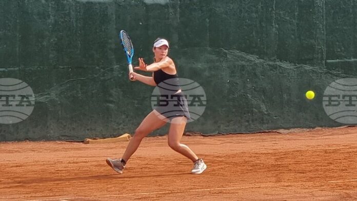 Лиа Каратанчева спечели втора поредна титла на двойки на международния турнир по тенис в Пазарджик