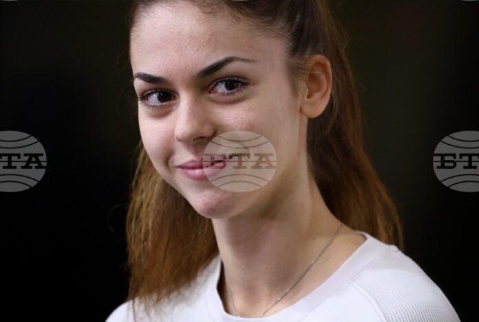 Лидия Енчева се класира за полуфиналите на сингъл на международния турнир по тенис в Пазарджик