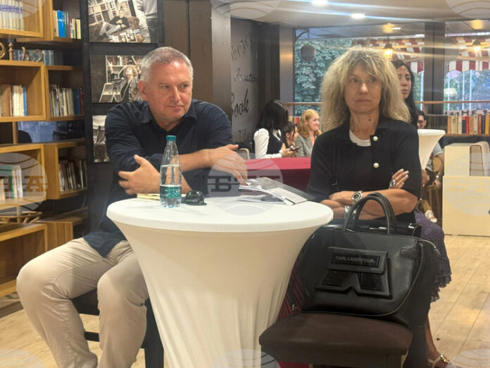 Литературен клуб „Перото“ в София отбеляза десетгодишен юбилей