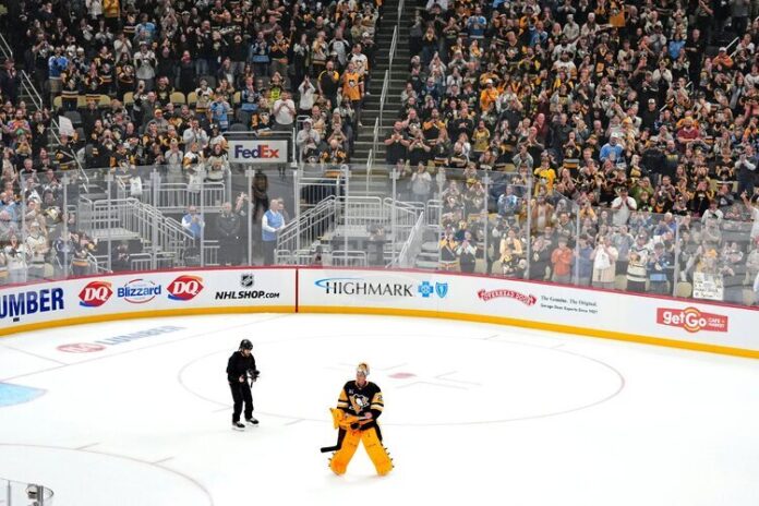 Марк-Андре Флюри се оттегли от хокея с победа на Питсбърг в контролна среща