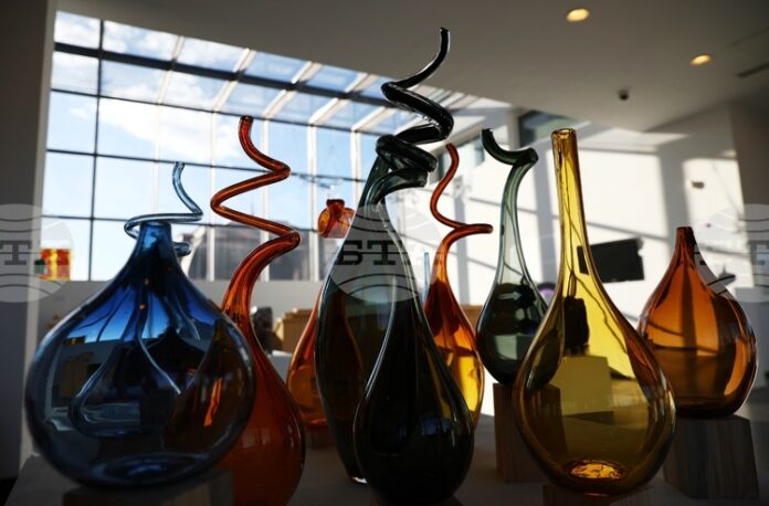 Международно биенале на стъклото е едно от най-значимите събития в тази област, каза проф. Константин Вълчев