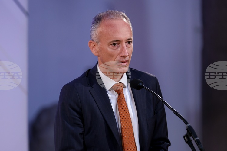 СподелиМинистърът на образованието и науката Красимир Вълчев ще направи посещение