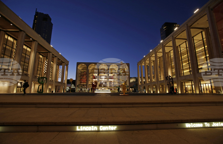 СподелиМетрополитън опера открива днес 21 септември най значимата изложба на костюми