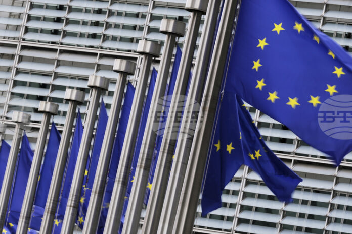 Молбите за убежище в ЕС са намалели с 23% през първата половина на 2025 г.