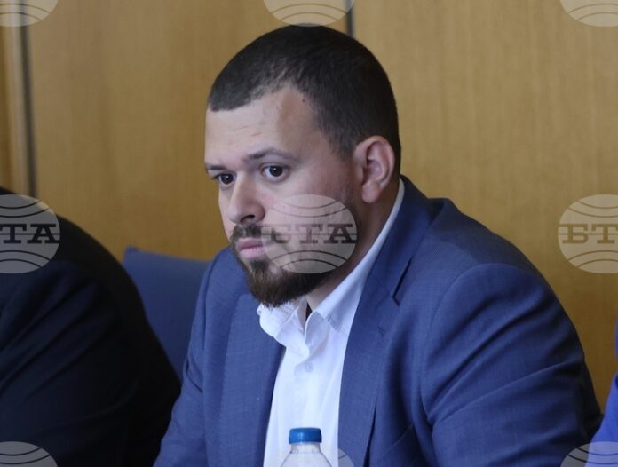 На 29 септември ще има график кога ще бъдат извършени На 29 септември ще има график кога ще бъдат извършени спиранията, каза изпълнителният директор на „Топлофикация София“ за ремонта в „Дружба 2“