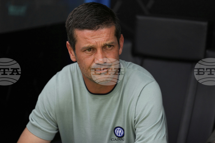 СподелиТреньорът на Интер Кристиан Киву застана в защита на отбора