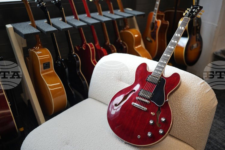 СподелиБи Би Кинг познат като Краля на блуса е един