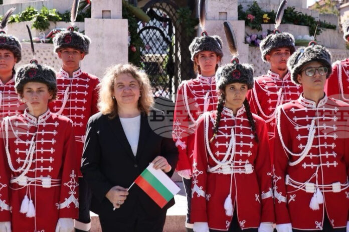 Нужно е да търсим и пазим това, което ни обединява, а не да се демонстрира това, което ни разделя, каза председателят на парламента Наталия Киселова