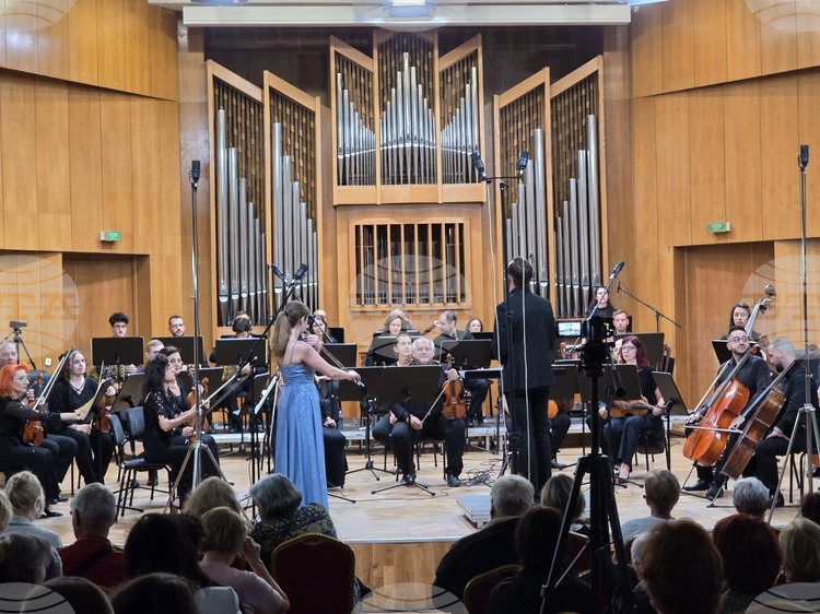 СподелиС тържествен концерт тази вечер Академичният симфоничен оркестър на Националната