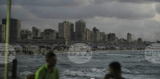 ОБНОВЕНА
                                                                                                Израелската армия заяви, че е нанесла удар по висока сграда в град Газа