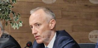 ОБНОВЕНА Трябва да засилим възпитателния момент в учебните програми, каза министърът на образованието и науката Красимир Вълчев