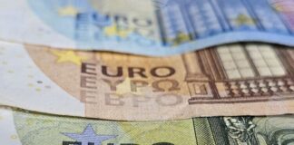 ОБЗОР
                                                                                                Пътят на еврото у нас: Националната информационна кампания премина през Бургас, Стара Загора и Пловдив в първата си седмица