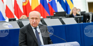 Около 40 на сто от гражданските полети в Европа се извършват в зони със заглушаване на спътниковата навигация, съобщи еврокомисар