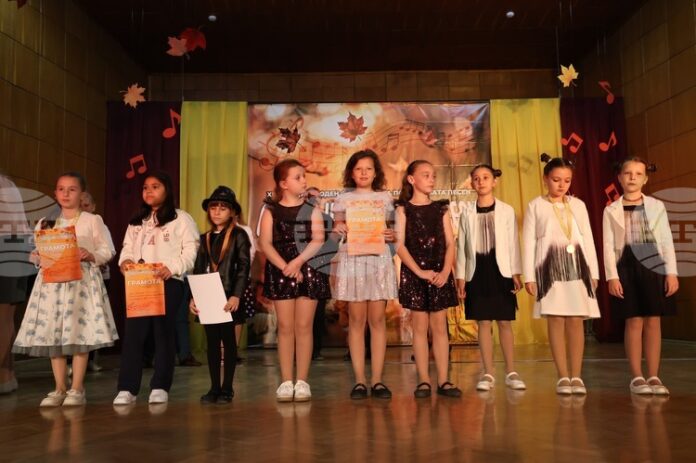 Победителите в Международния фестивал на популярната песен „Есенни шуменски вечери“ Победителите в Международния фестивал на популярната песен „Есенни шуменски вечери“ бяха обявени