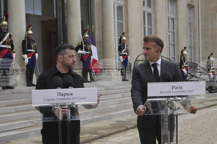 СподелиДипломатическите усилия свързани с конфликта в Украйна заемат централно място