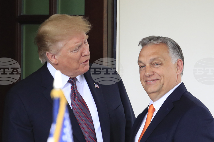 СподелиВиктор Орбан премиер на Унгария разговаря с президента на САЩ