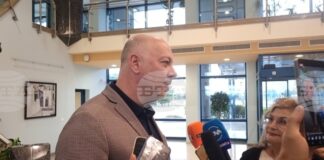 Премиерът Желязков благодари на българския волейболен отбор и каза, че той заслужава да бъде шампион