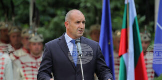 Президентът Румен Радев ще присъства на празника на Чирпан