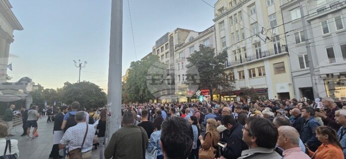 Приключи протестът пред Съдебната палата в София, движението е възстановено