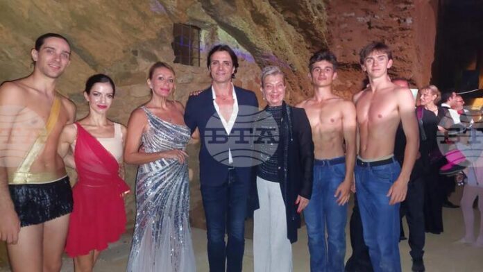 Примабалерината Силвия Томова беше отличена със „Златният Лешникотрошач” на международен танцов фестивал в Италия