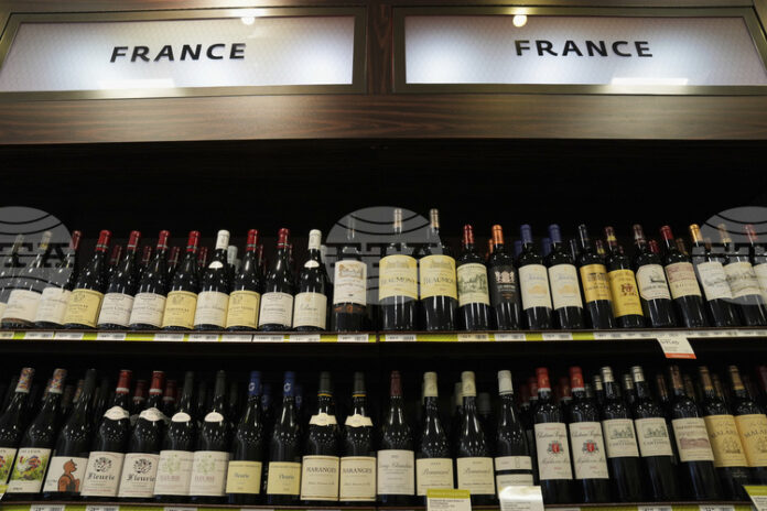 Производството на вино във Франция ще регистрира лек ръст през 2025 г.