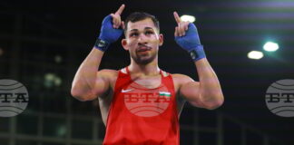 Радослав Росенов записа втора победа на Световното първенство по бокс в Ливърпул