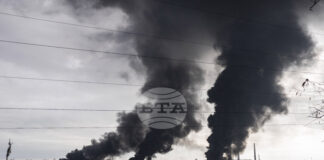 Ракети атакуват Одеса, отекнаха взривове, съобщи кметът на града