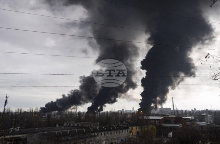 Ракети атакуват Одеса, отекнаха взривове, съобщи кметът на града