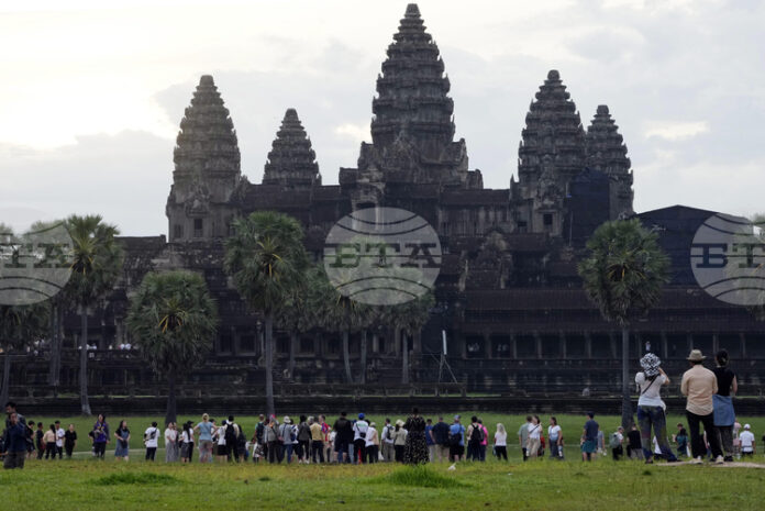 Реставрацията на древен храм в Северозападна Камбоджа е към края Реставрацията на древен храм в Северозападна Камбоджа е към края си