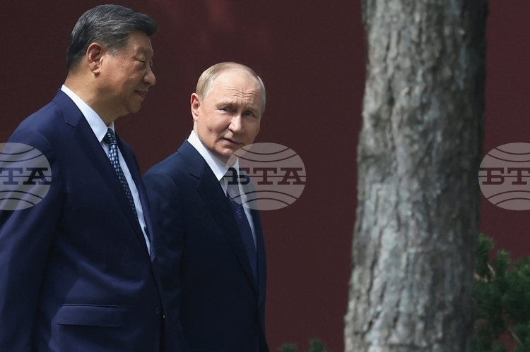 СподелиВладимир Путин и Си Цзинпин президентите на Русия и Китай