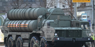 Русия ще завърши доставката на пет зенитни ракетни системи С-400 "Триумф" на Индия до 2026 г.