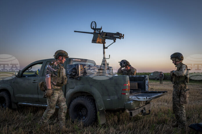 Руски удари по енергийната инфраструктура в Чернигов оставиха над 70 000 абонати без ток, съобщиха украинските власти