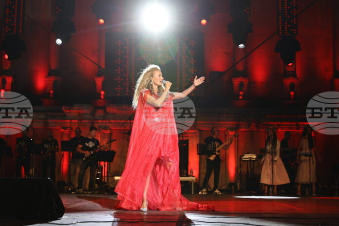 С нетърпение очаквам да споделя магията на „Гиздава“ в Пловдив – град на култура, дух и история, каза Деси Добрева пред БТА