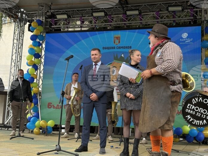 С пържене на картофи, духова музика и забавления за най-малките Самоков отбеляза тазгодишния Фестивал на самоковския картоф