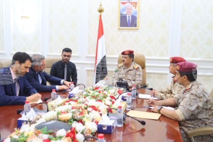 САБА: Министърът на отбраната на Република Йемен се среща с посланика на ЕС в Аден