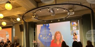 Съветът ми към младите дами е първо да се образоват и да инвестират редовно, дори и малки суми, каза главният директор по риска на ЕК Илияна Цанова