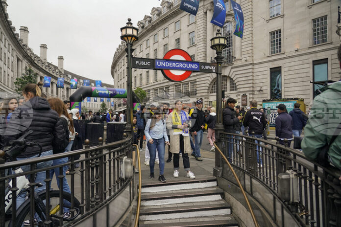 Служителите на метрото в Лондон започват стачка