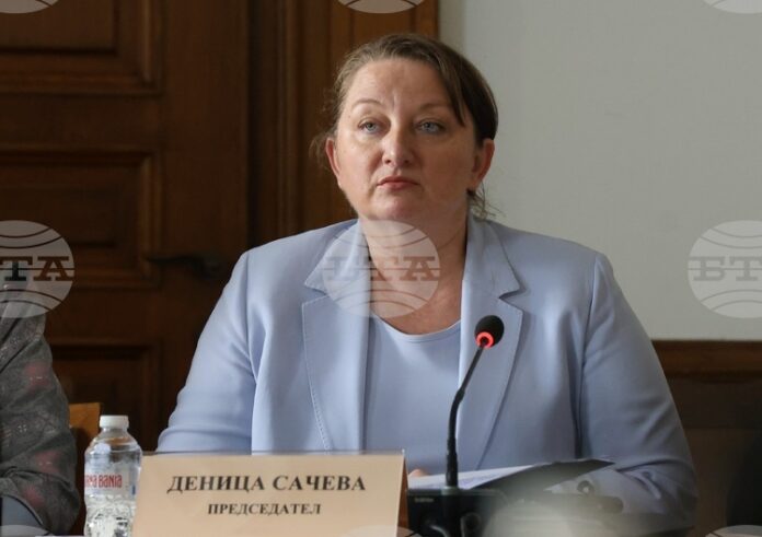 Ще подкрепим на първо четене проектопромените в НК, но трябва да се поработи върху текстовете, каза председателят на социалната комисия Деница Сачева