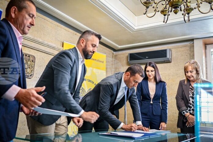 Столична община започва програма за профилактика на гръбначни изкривявания и наднормено тегло сред учениците от пети и шести клас