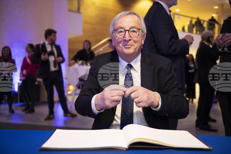 СподелиСпоред бившия председател на Европейската комисия 2014 2019 Жан Клод Юнкер както